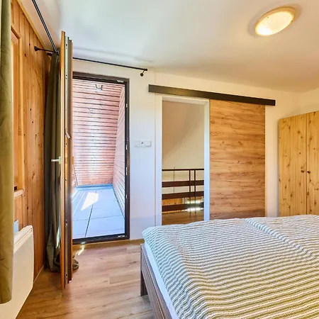 U Krasne Lipy By Interhome Dom wakacyjny Kyjov (Usti nad Labem)